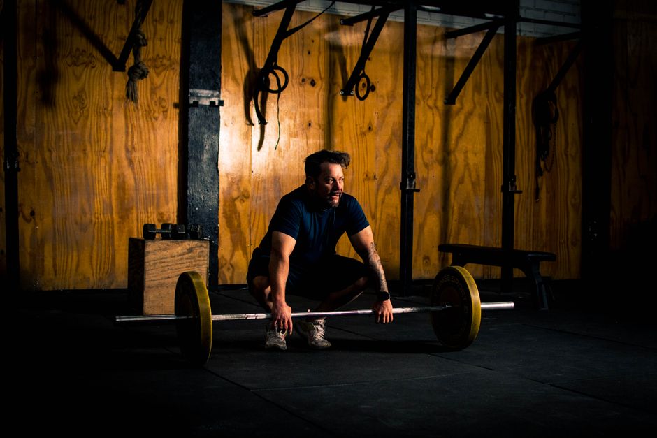 Strength vs Muscle: Train for Power or Size (2026 Guide)